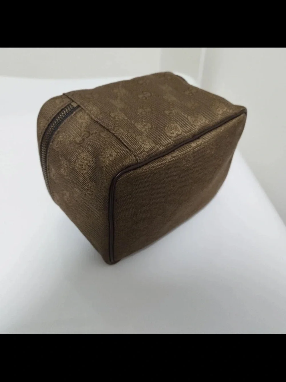 Gucci toiletry pouch